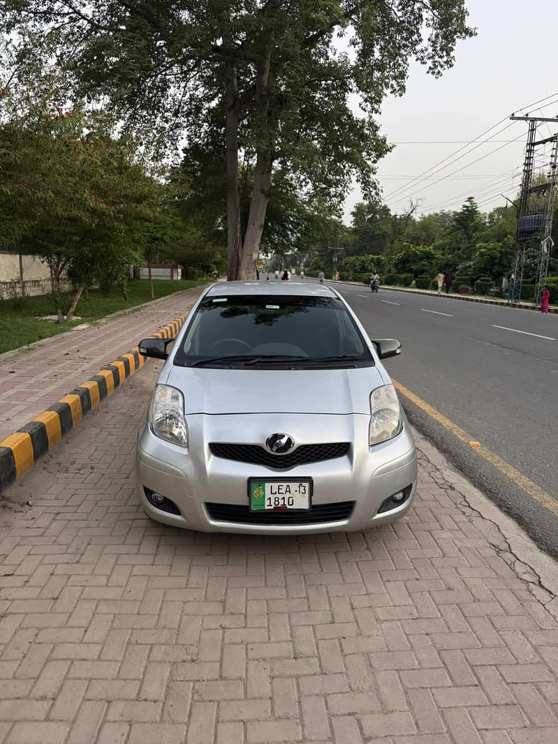 Toyota Vitz 2013 6