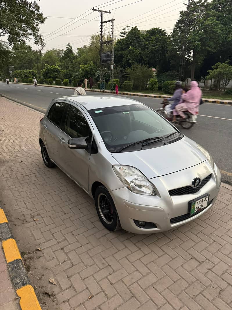 Toyota Vitz 2013 9