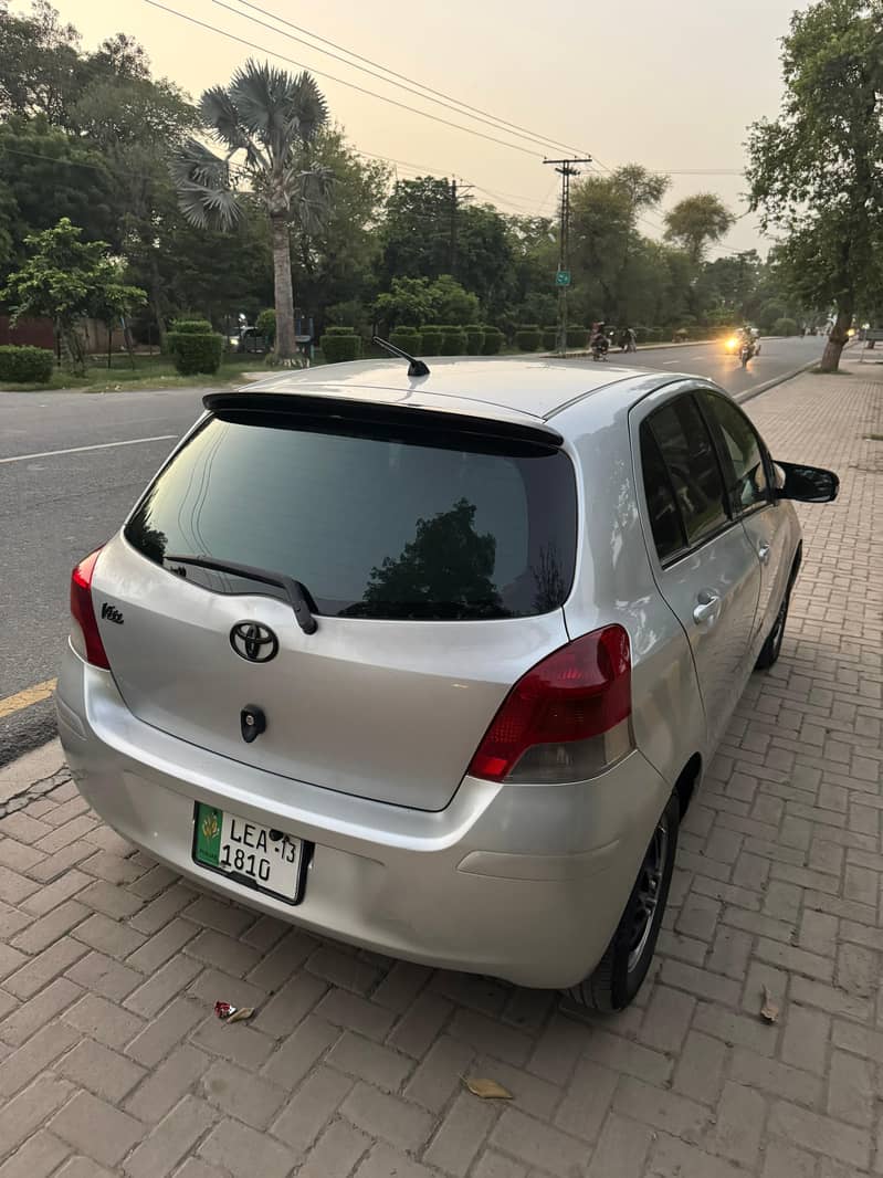 Toyota Vitz 2013 18