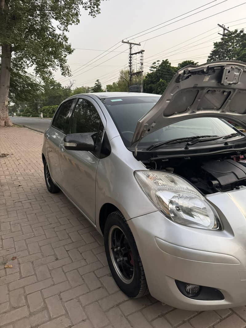 Toyota Vitz 2013 19