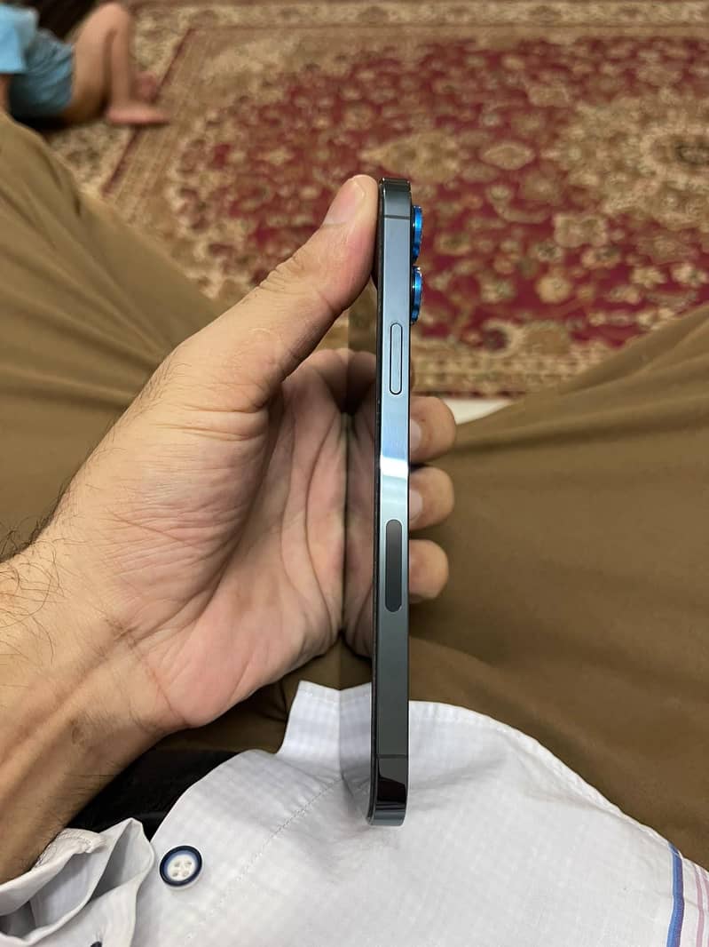 Apple iPhone 12 Pro Max 0