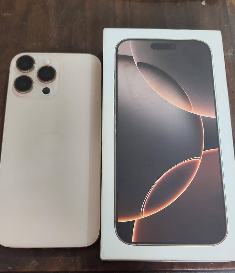 Apple iPhone 16 Pro Max 0
