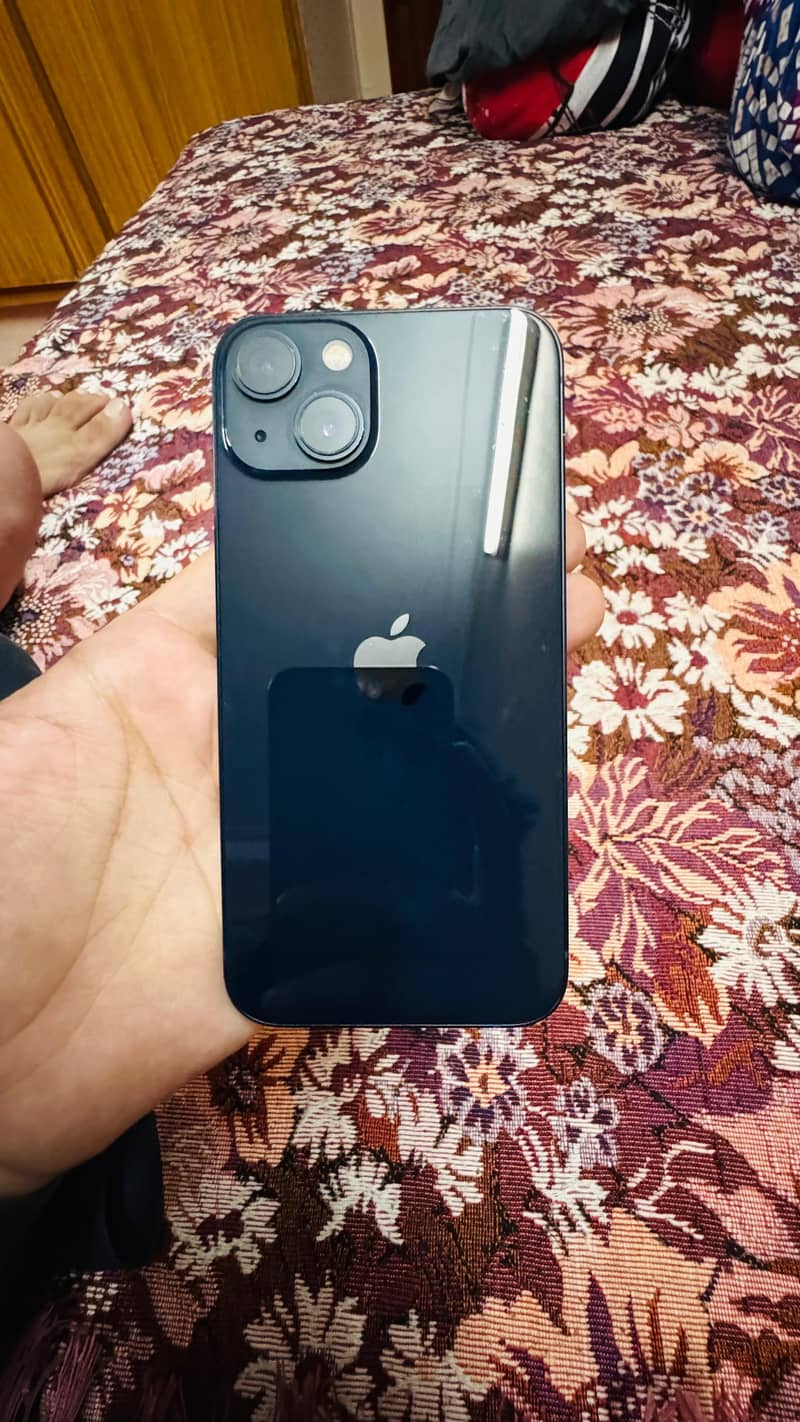 Apple iPhone 13 1