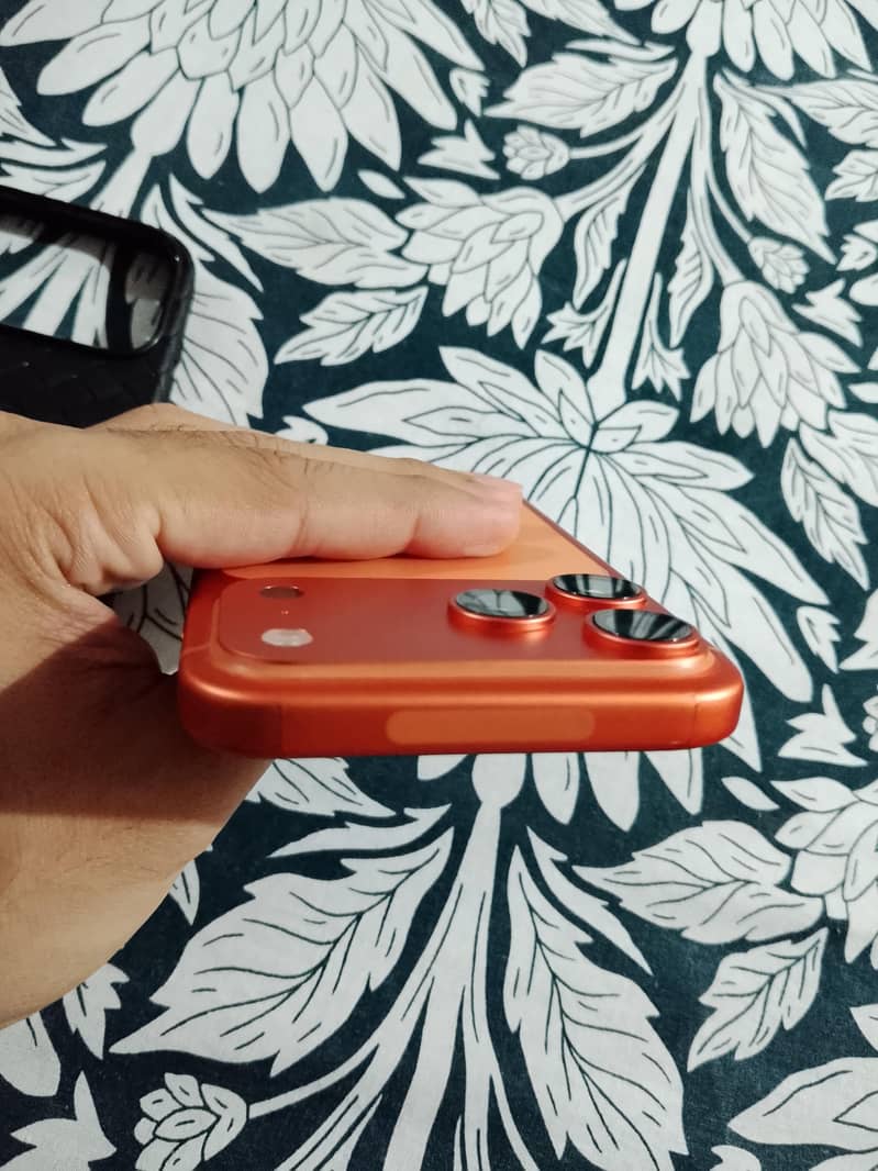 Apple iPhone 17 Pro Max 5