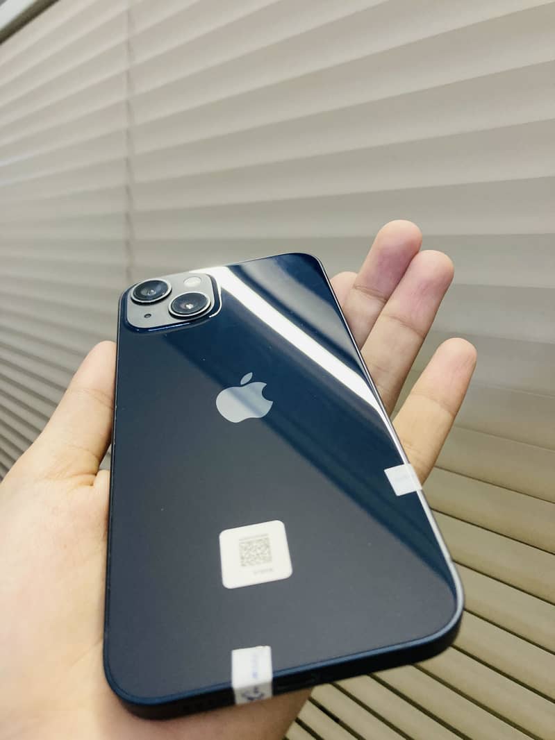 Apple iPhone 13 1