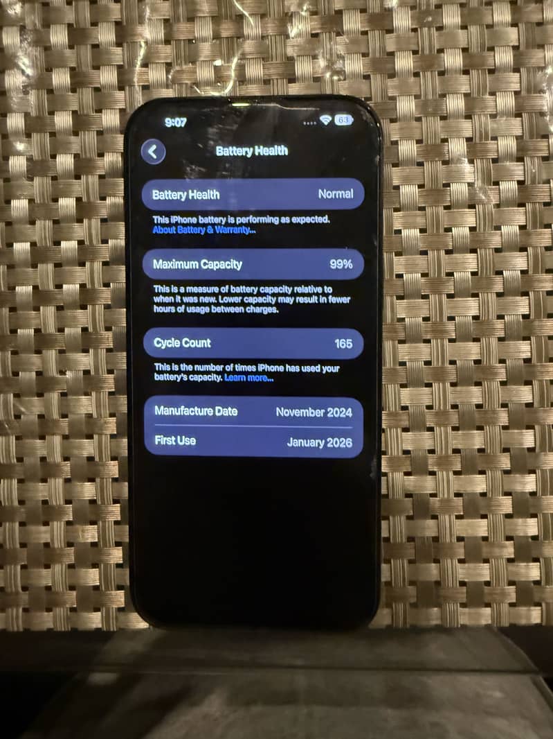 Apple iPhone 16 Pro Max 2