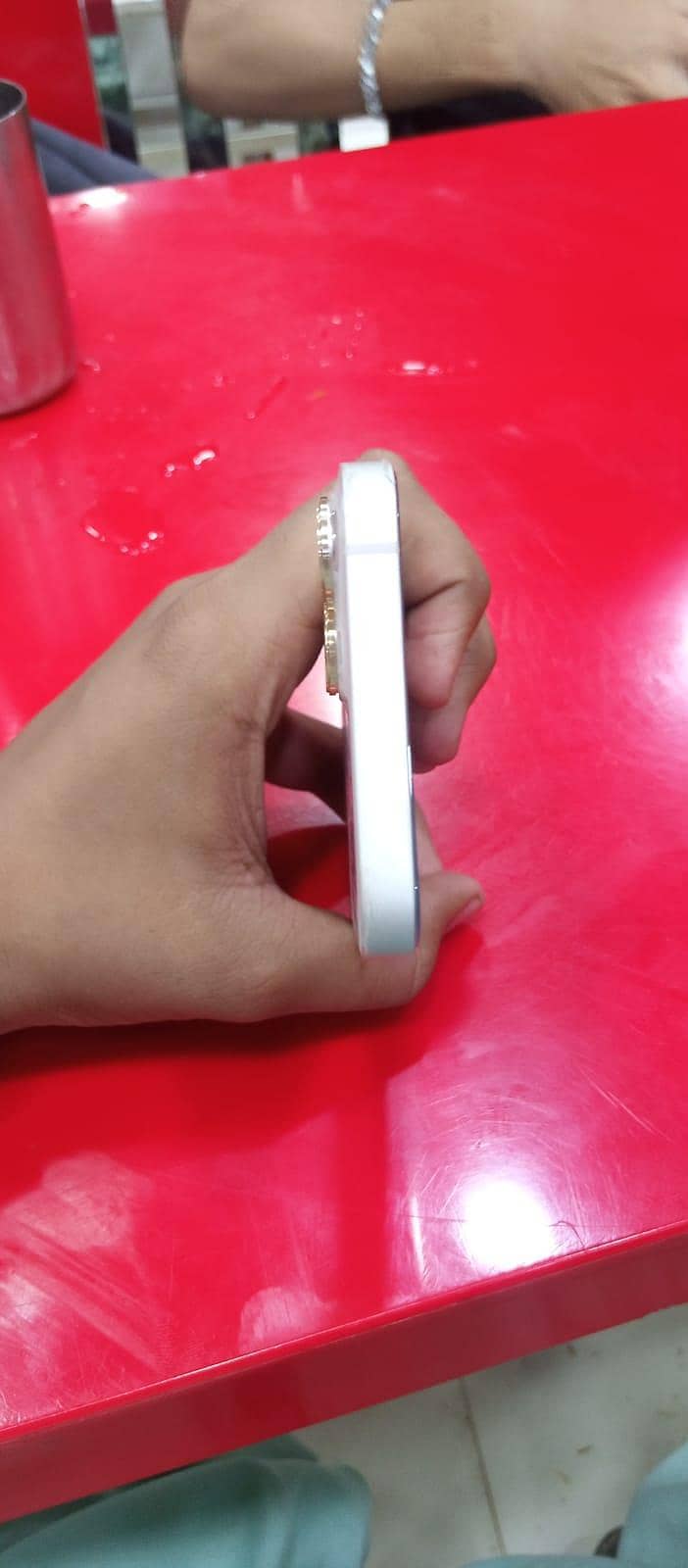 Apple iPhone 13 3