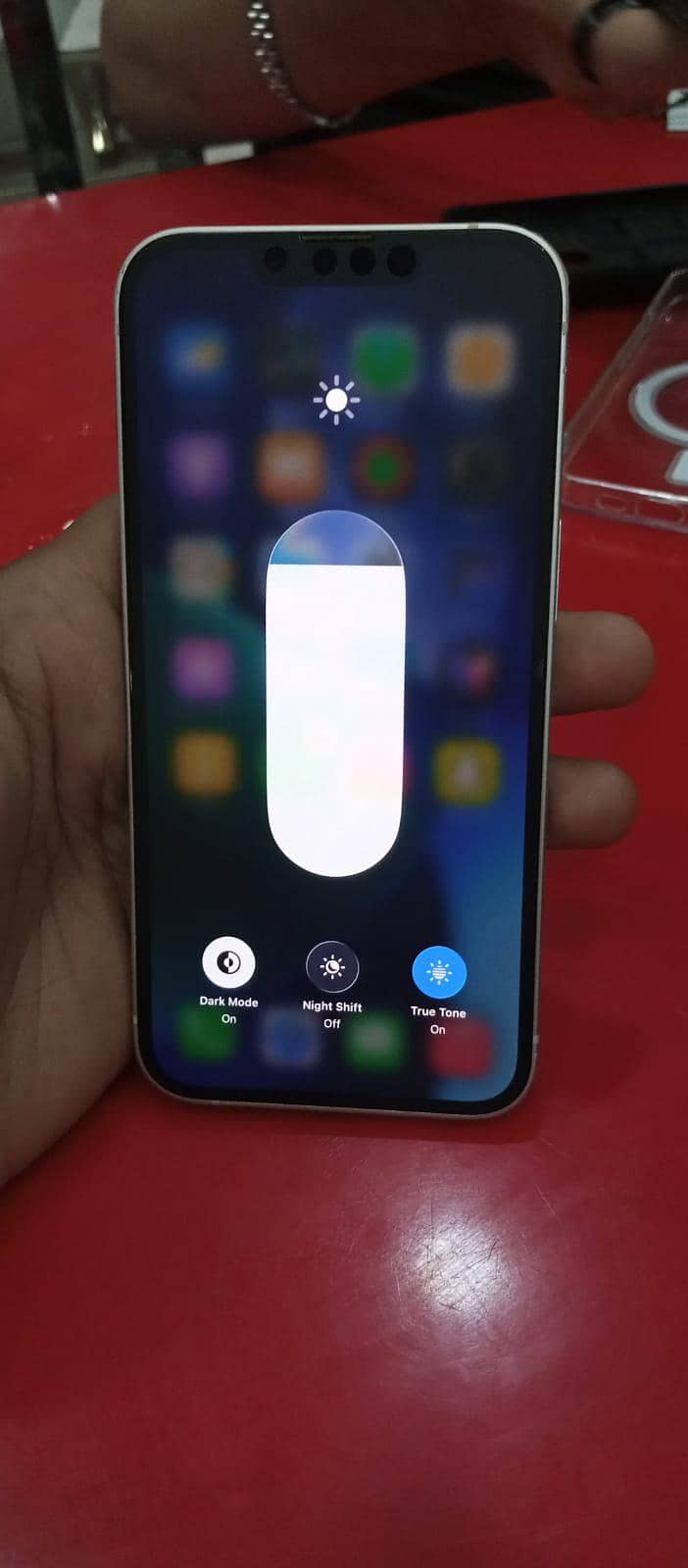 Apple iPhone 13 5