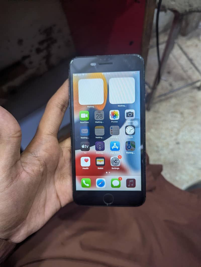 Apple iPhone 7 Plus 5