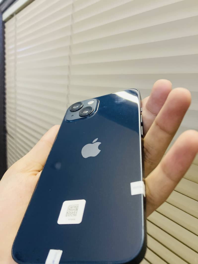 Apple iPhone 13 3