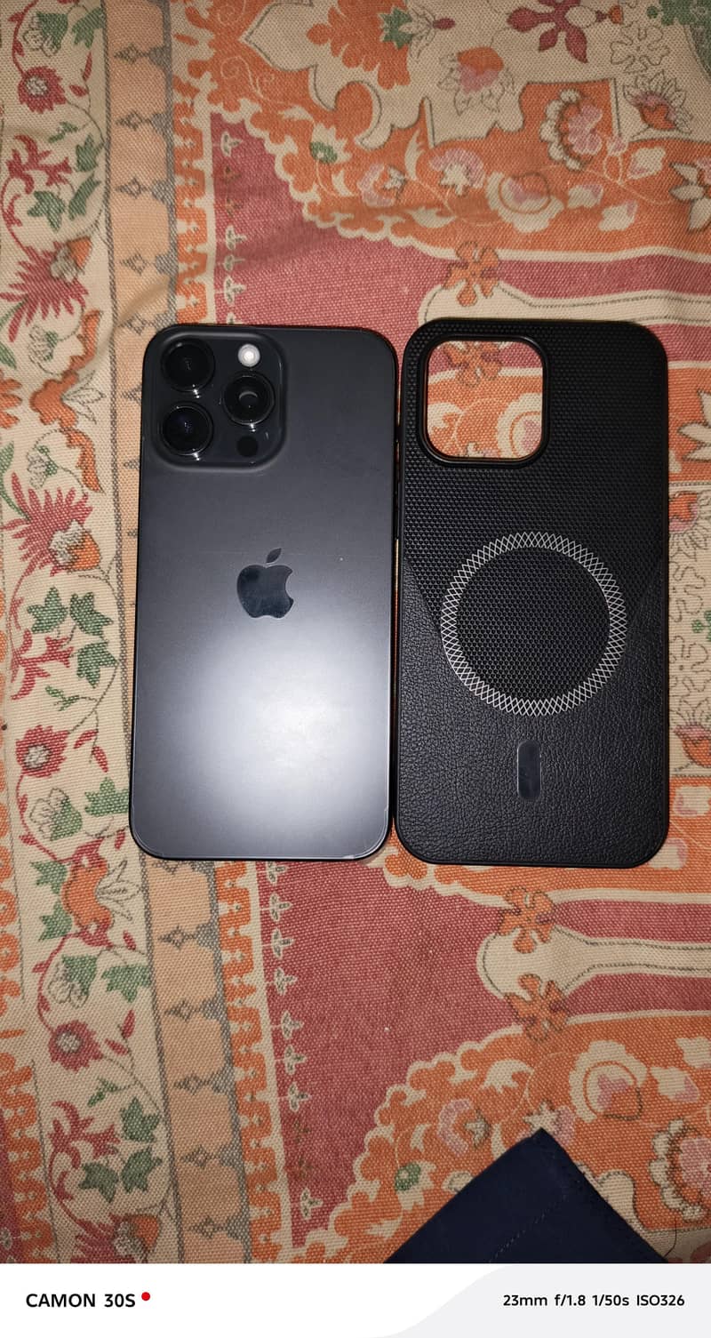 Apple iPhone 15 Pro Max 0