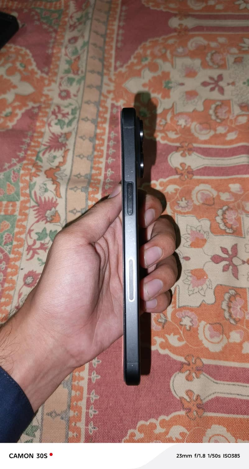 Apple iPhone 15 Pro Max 5