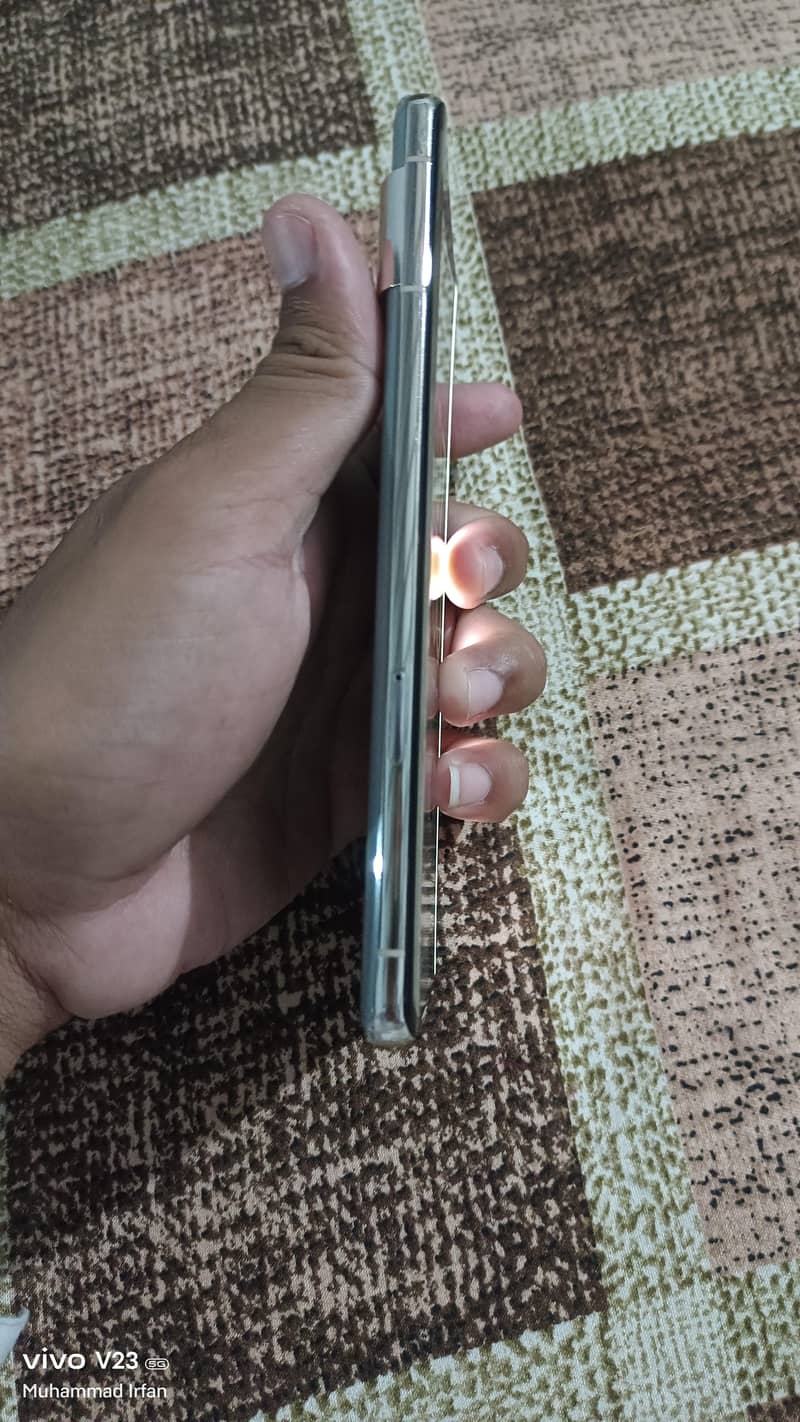Google Pixel 7 Pro 4