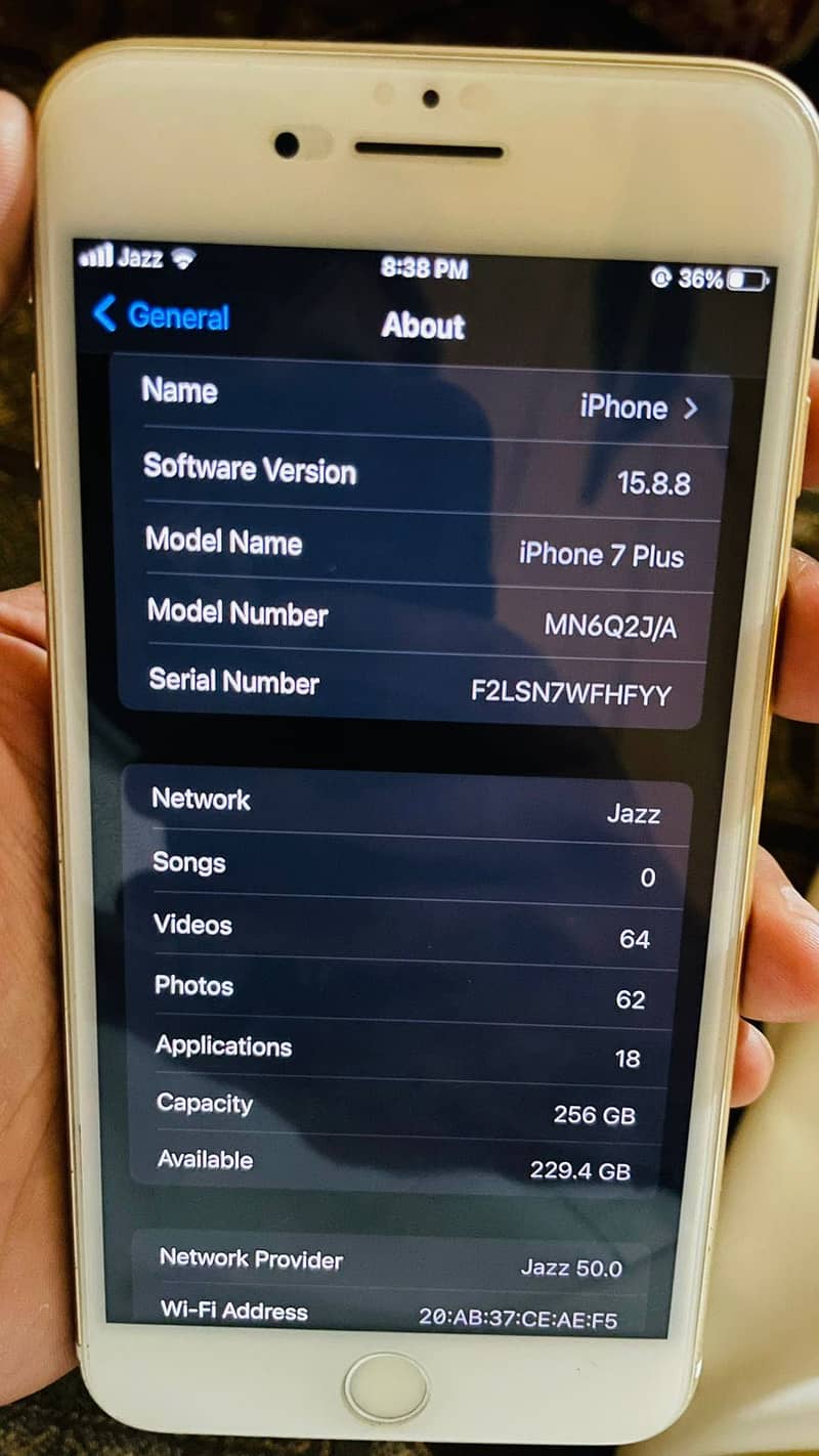 Apple iPhone 7 Plus 5