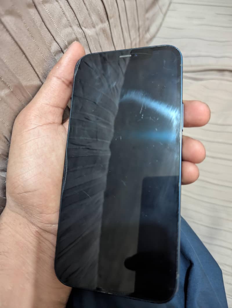 Apple iPhone 12 5