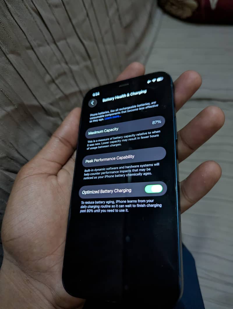 Apple iPhone 12 6