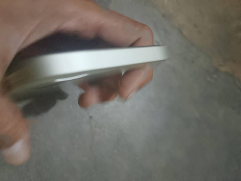 Apple iPhone 12 5
