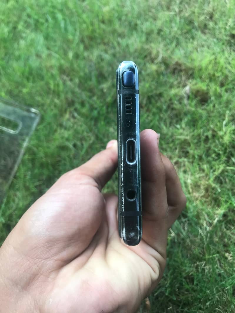 Samsung Mobile Note 9 4