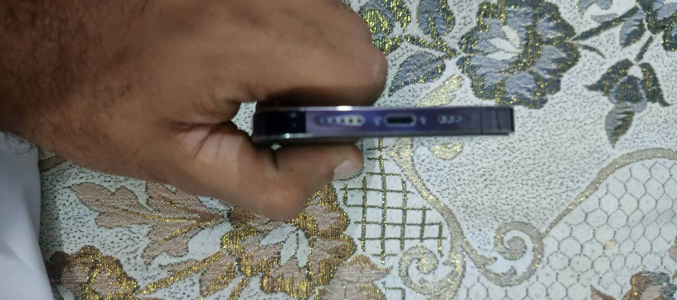 iphone 14 Pro Max 3
