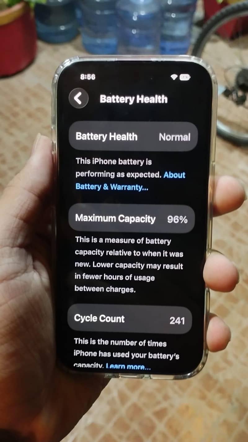 Apple iPhone 16 4