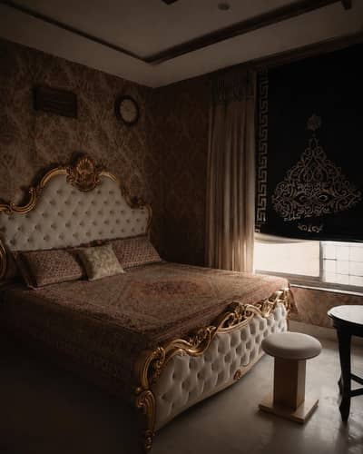 Luxury King Size Bed |Casarredo Multan |excellent condition