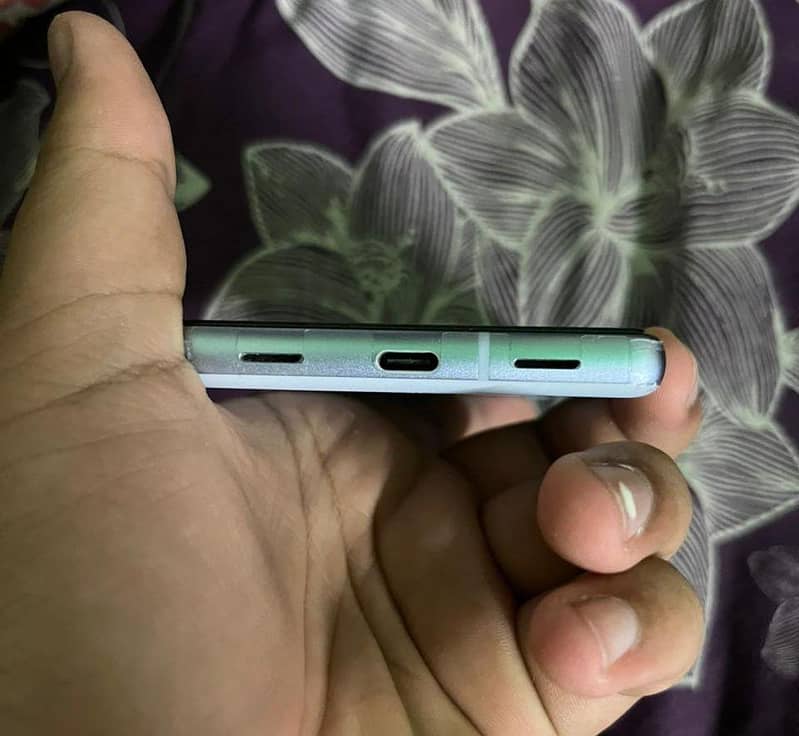 Google Pixel 7a 5