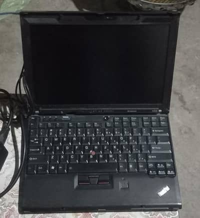 Lenovo ThinkPad L412 Dead - Screen OK - Charger Included