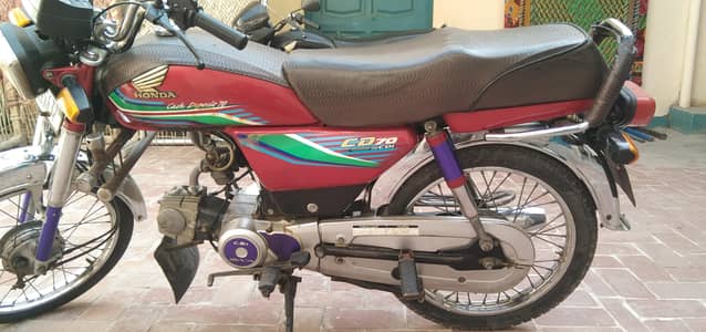 Honda CD 70 Model 2017 condition 10/9