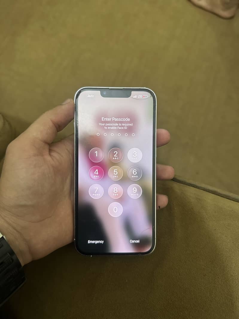 Apple iPhone 13 Pro 1