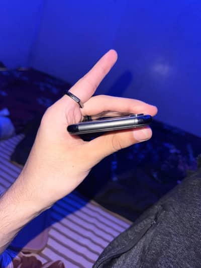 Apple iPhone XS