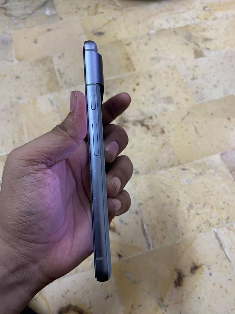 Google Pixel 8 3