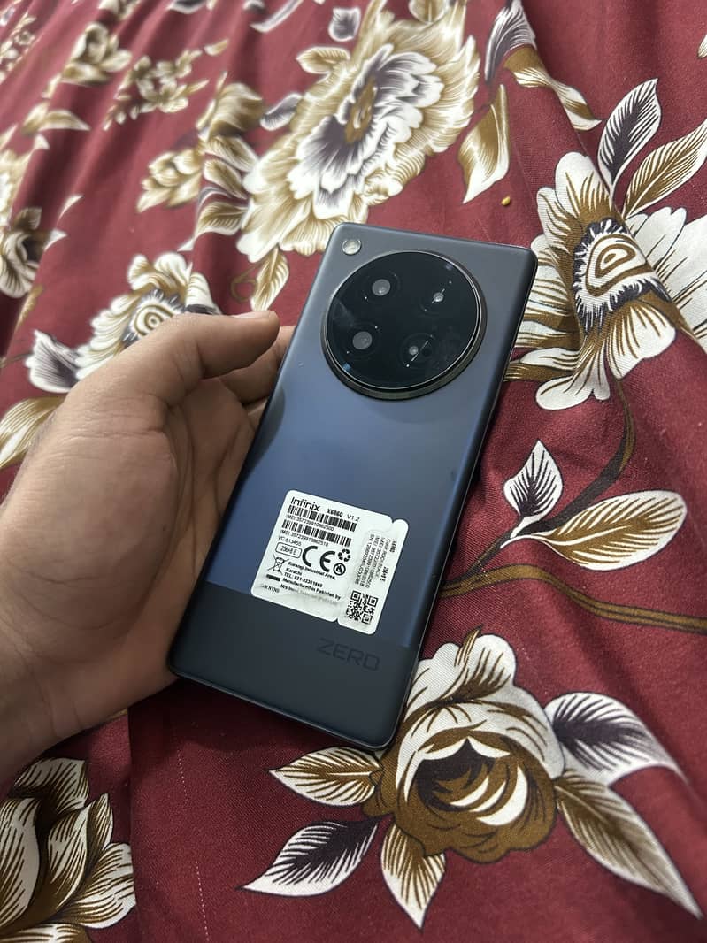 Infinix Zero 40 1