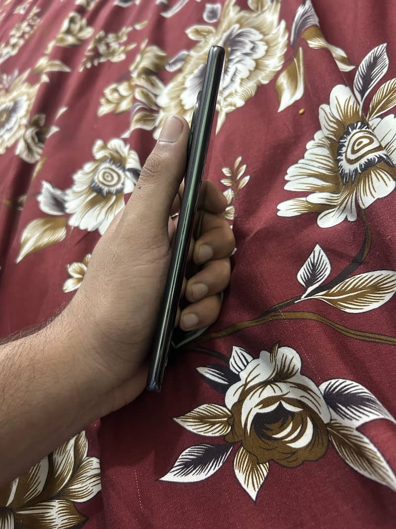 Infinix Zero 40 3
