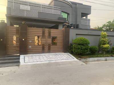1 kanal House for sale hayat abad phase 7 12 ROMES