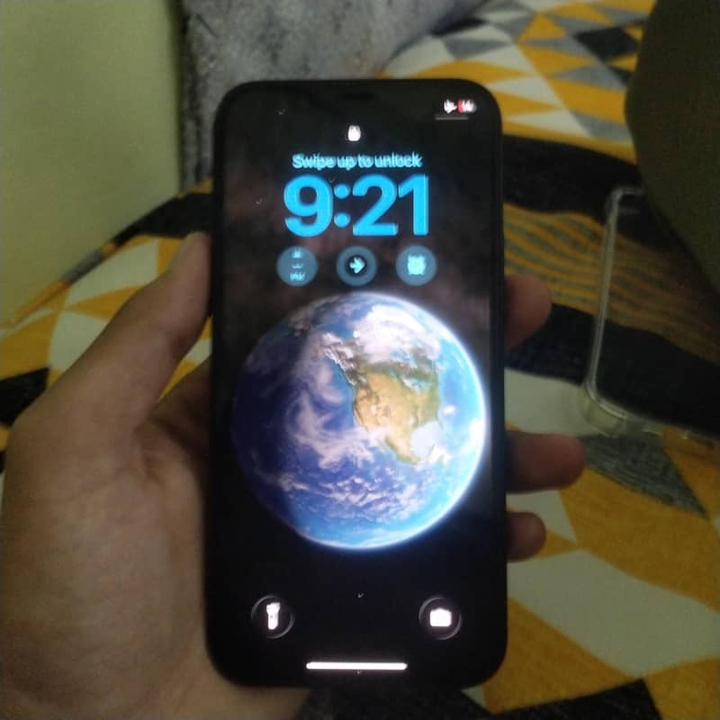 Apple iPhone 12 1