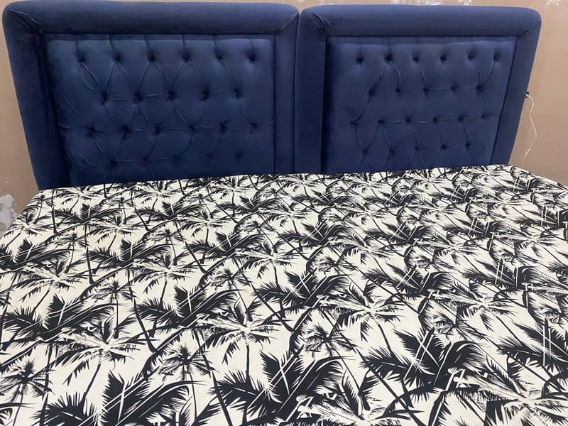 Single Bed pair solid sheesham based Navy blue Poshish set 8