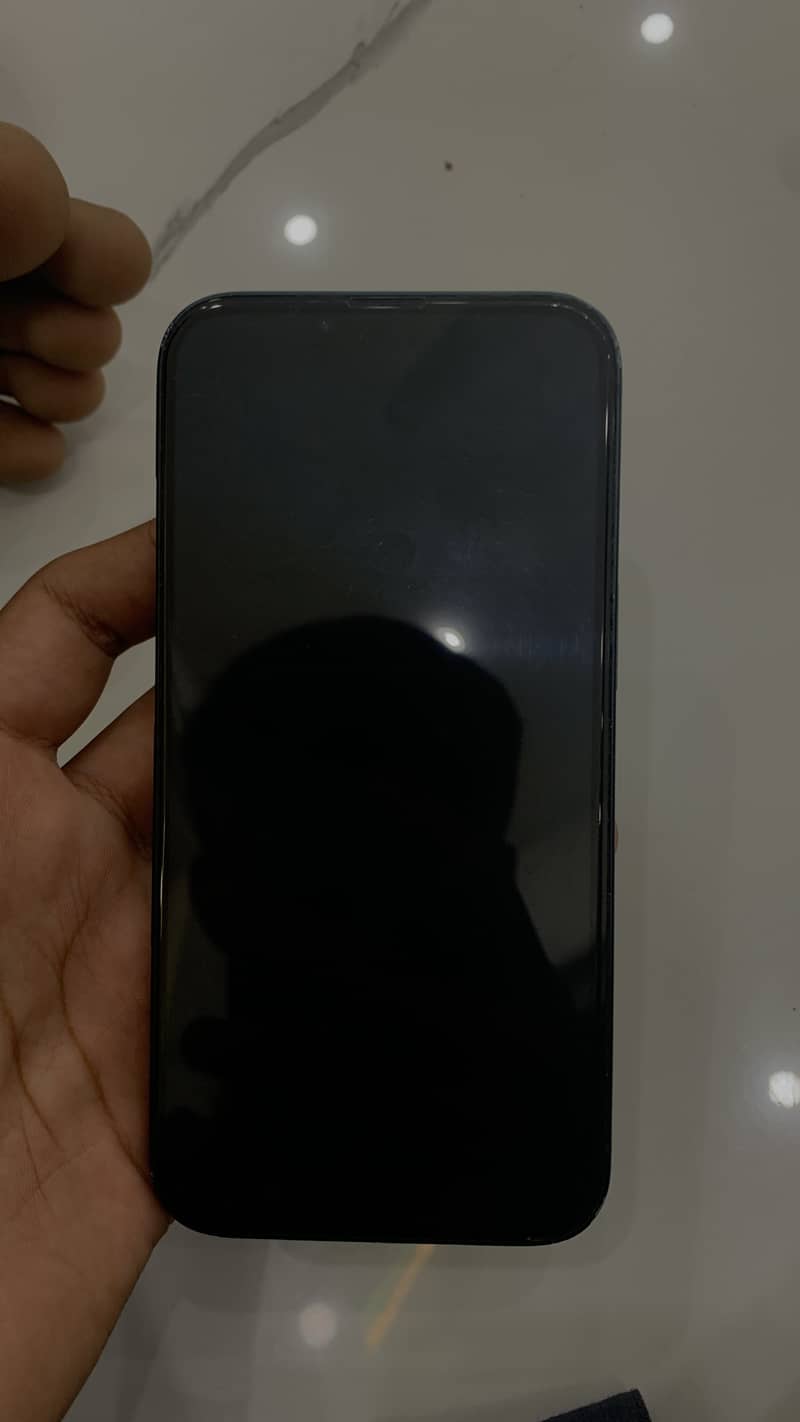 Apple iPhone 13 2