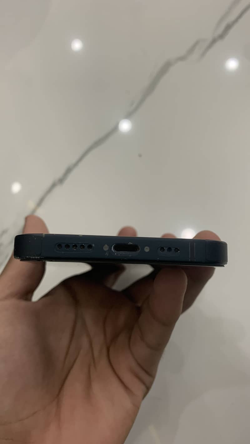 Apple iPhone 13 3