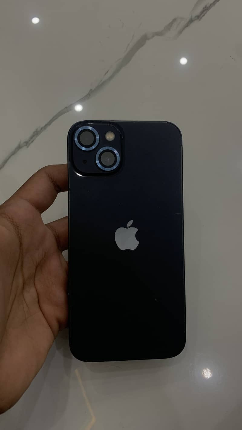 Apple iPhone 13 8