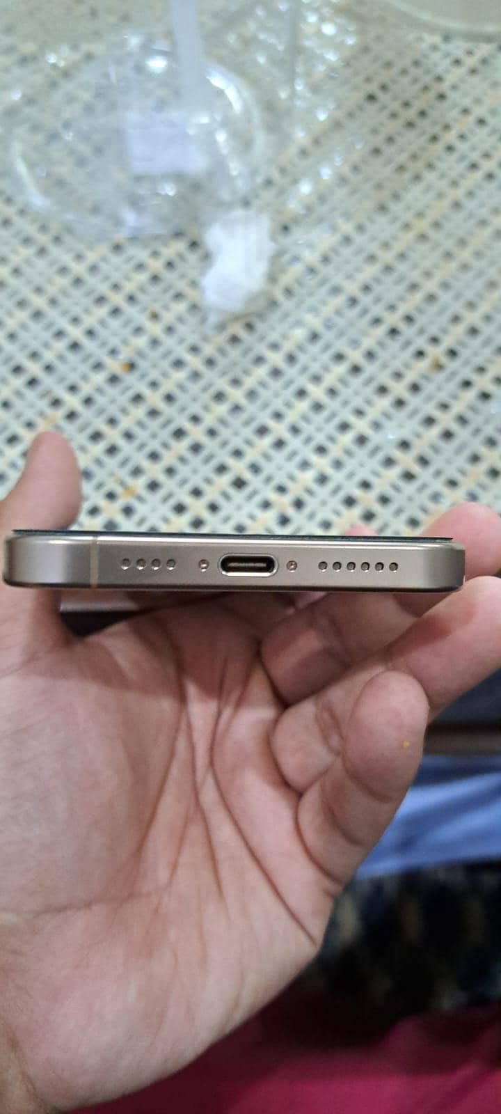 iPhone 16 Pro Max 5