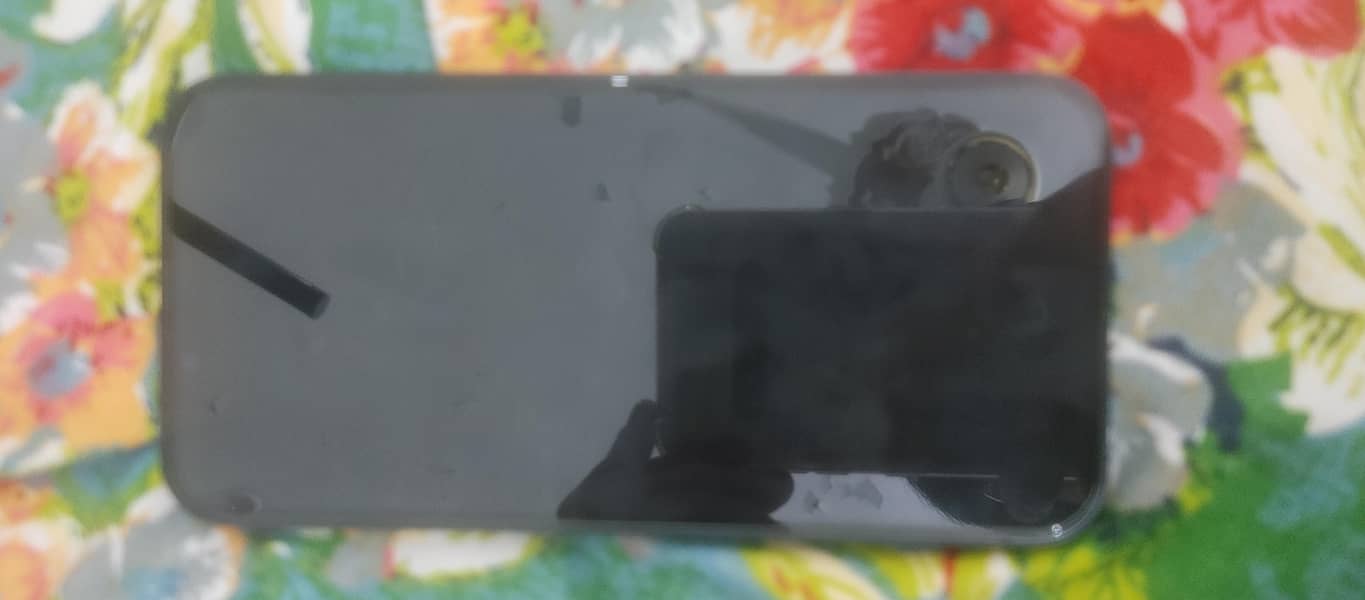Apple iPhone 13 3