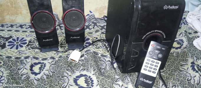 Bluetooth, USB, SD card