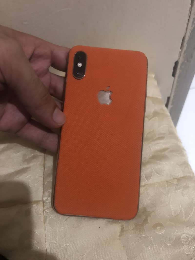 Apple iPhone XS 3