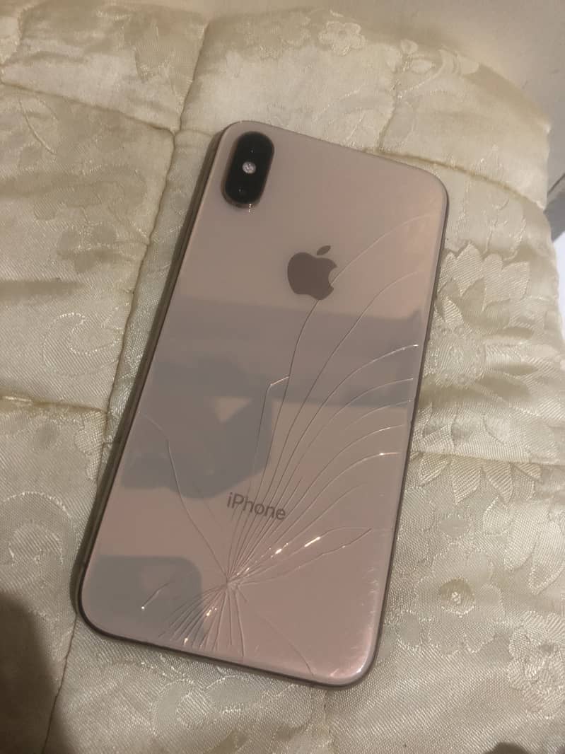 Apple iPhone XS 4