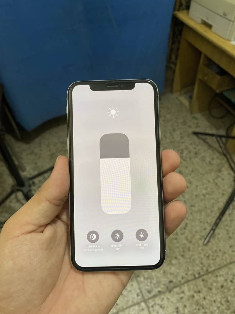 Apple iPhone X 0