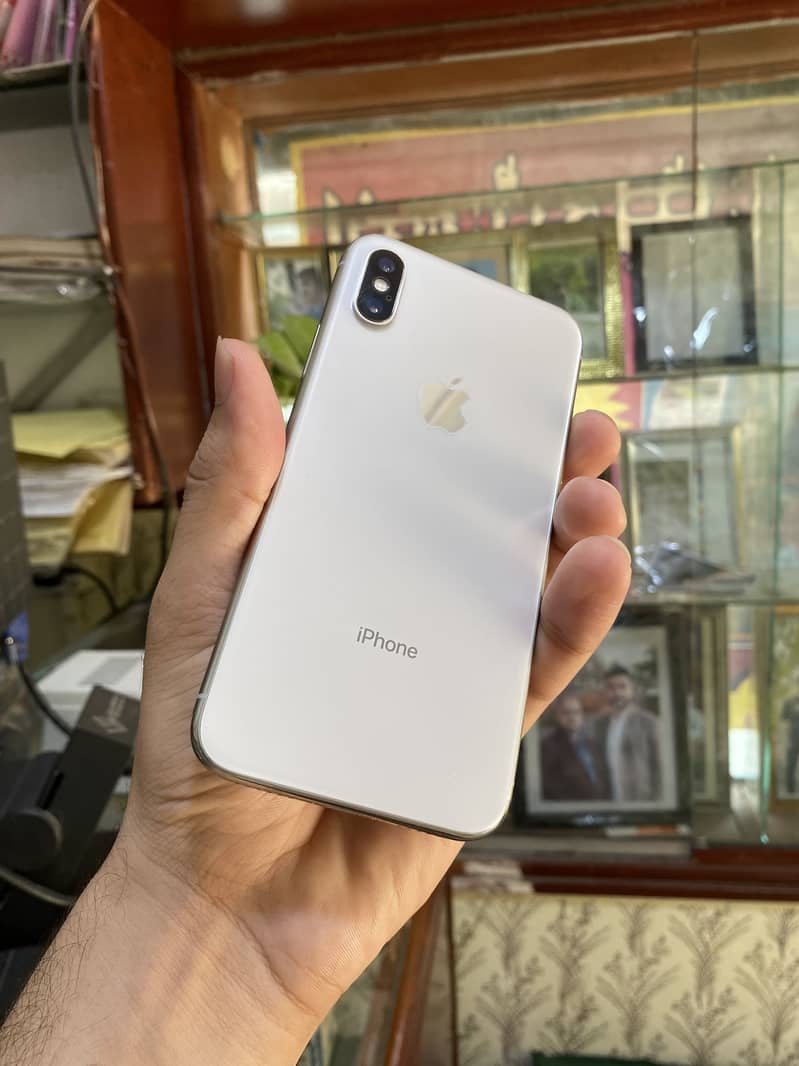 Apple iPhone X 1