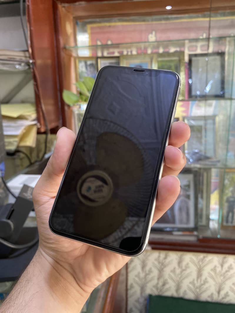 Apple iPhone X 2