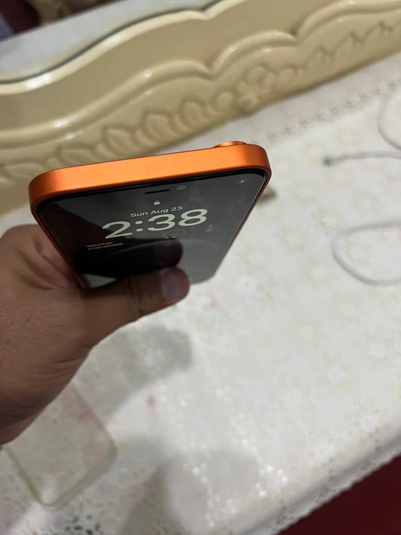 Apple iPhone 11 6