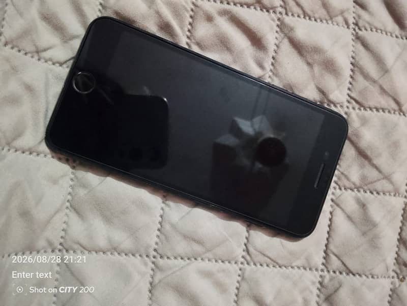 Apple iPhone 7 Plus 2