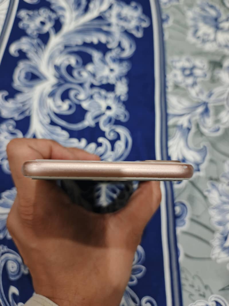 Apple iPhone 8 Plus 2